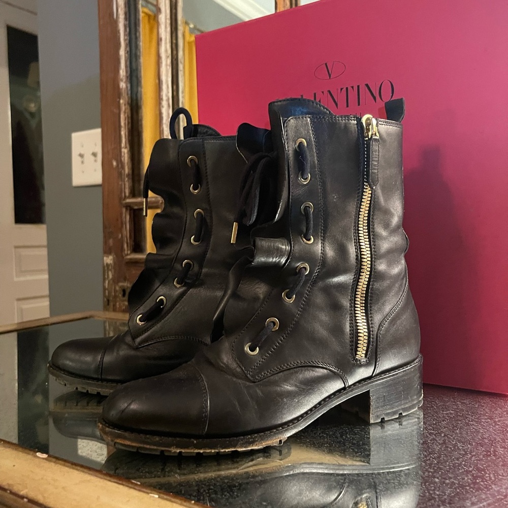 Valentino Black Calfskin Leather Ruffle Combat Boot Sz.38